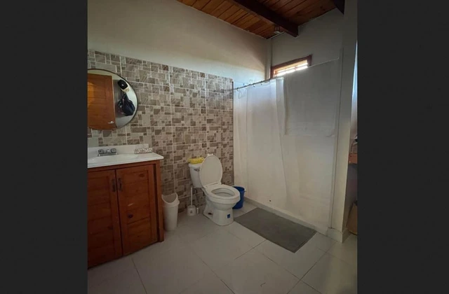 Plaza El Oasis Juan Dolio Room Bathroom